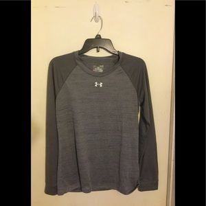 Long sleeve under armor athletic shirt